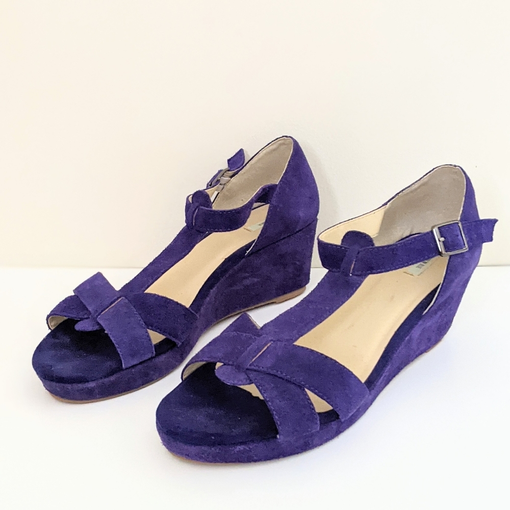 KIMCHI BLUE Purple Faux Suede Wedge Sandals